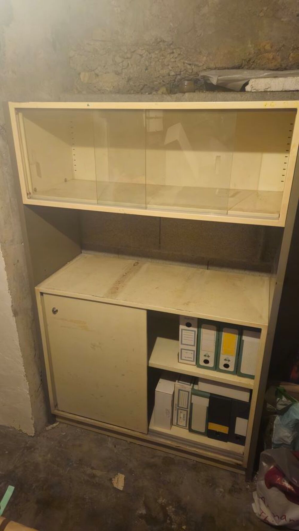 Meuble de bureau m&eacute;tallique Meubles