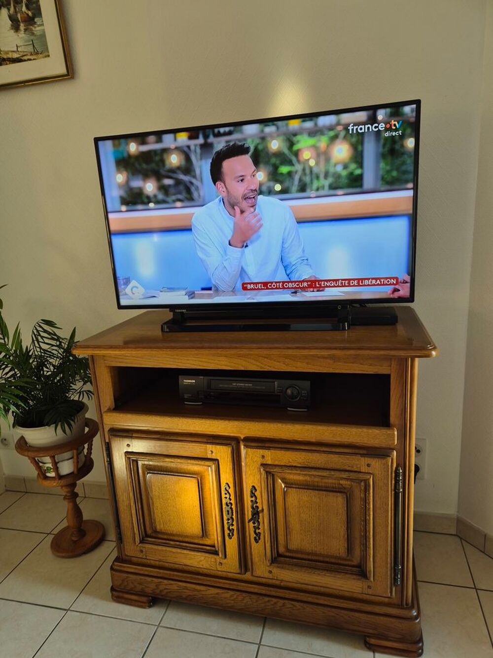 Meuble TV en ch&ecirc;ne massif Meubles