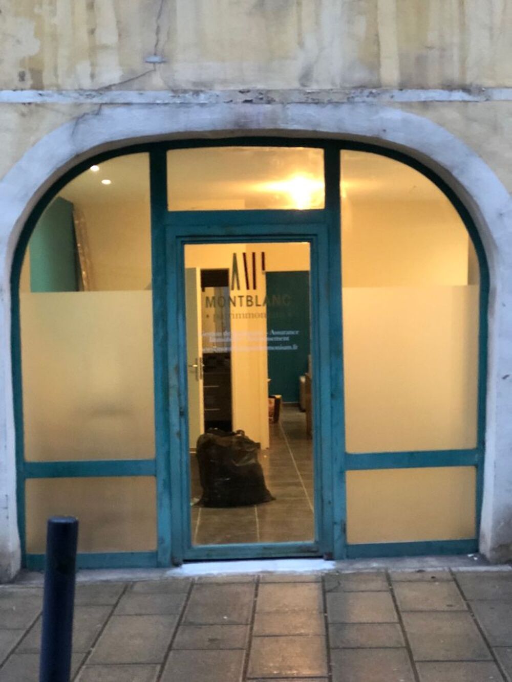 Location Autre Tr�s beau local hypercentre historique refait � neuf Grenoble