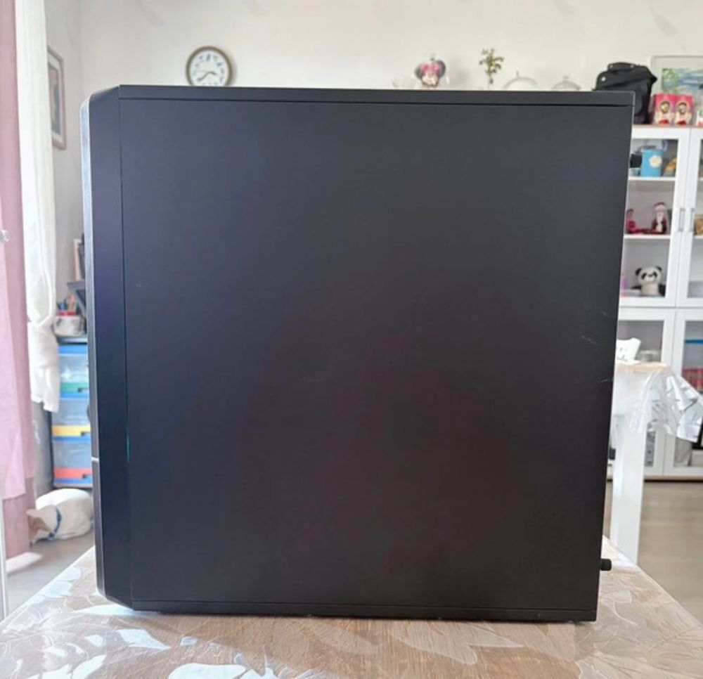 tour gameur Advences Windows 10 pro Matériel informatique