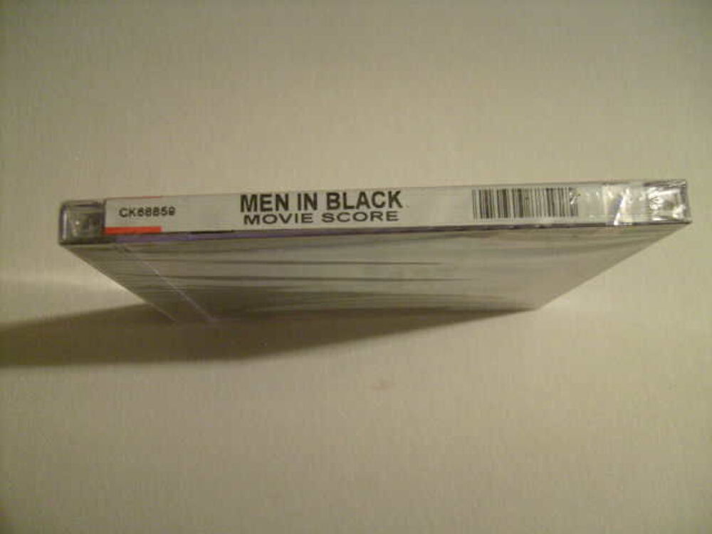 CD MUSIQUE FILM "MEN IN BLACK"THE SCORE Coffret Collector CD et vinyles