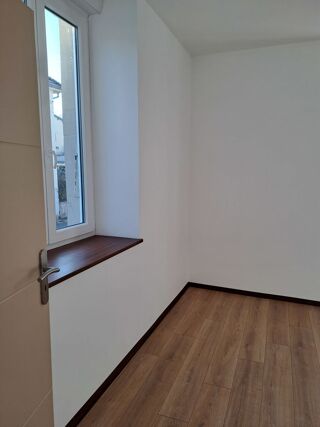  Appartement à louer 3 pièces 58 m²