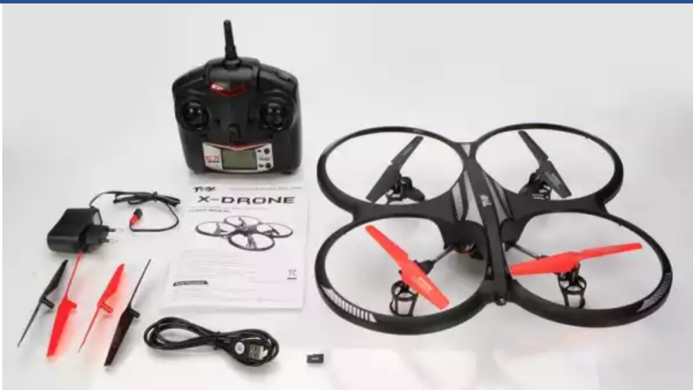X-DRONE 2.4G Quadcopter avec une CAM&Eacute;RA Jeux / jouets