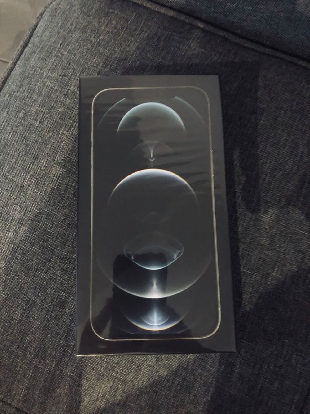 Iphone 12 pro Max 256GB neuf Téléphones et tablettes