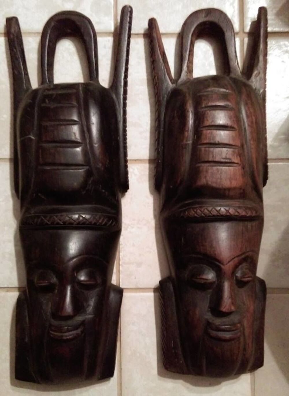 masque africain plein bois 12 euros l'unit&eacute; Dcoration