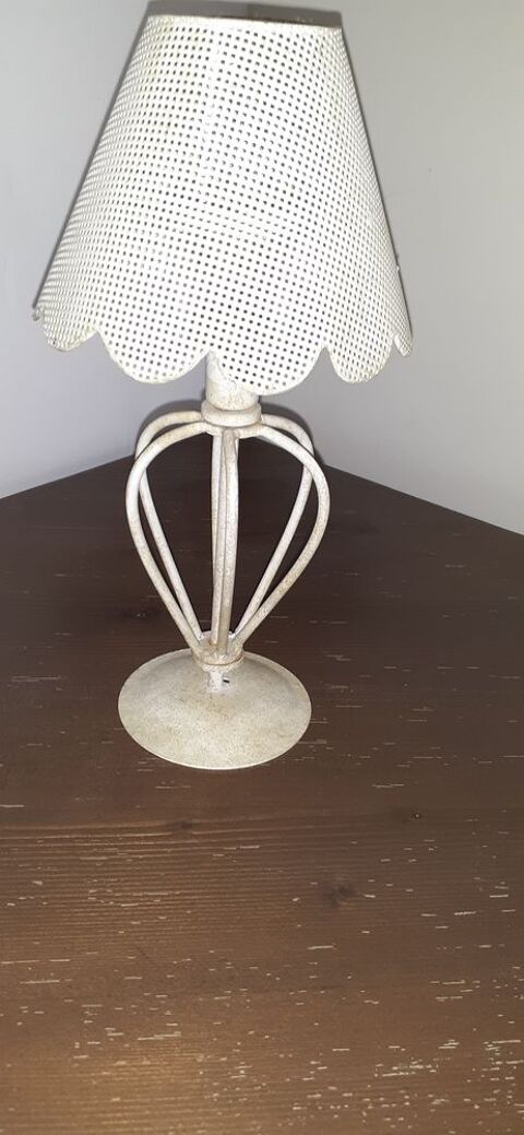 Jolie petite lampe 8 Toulon (83)