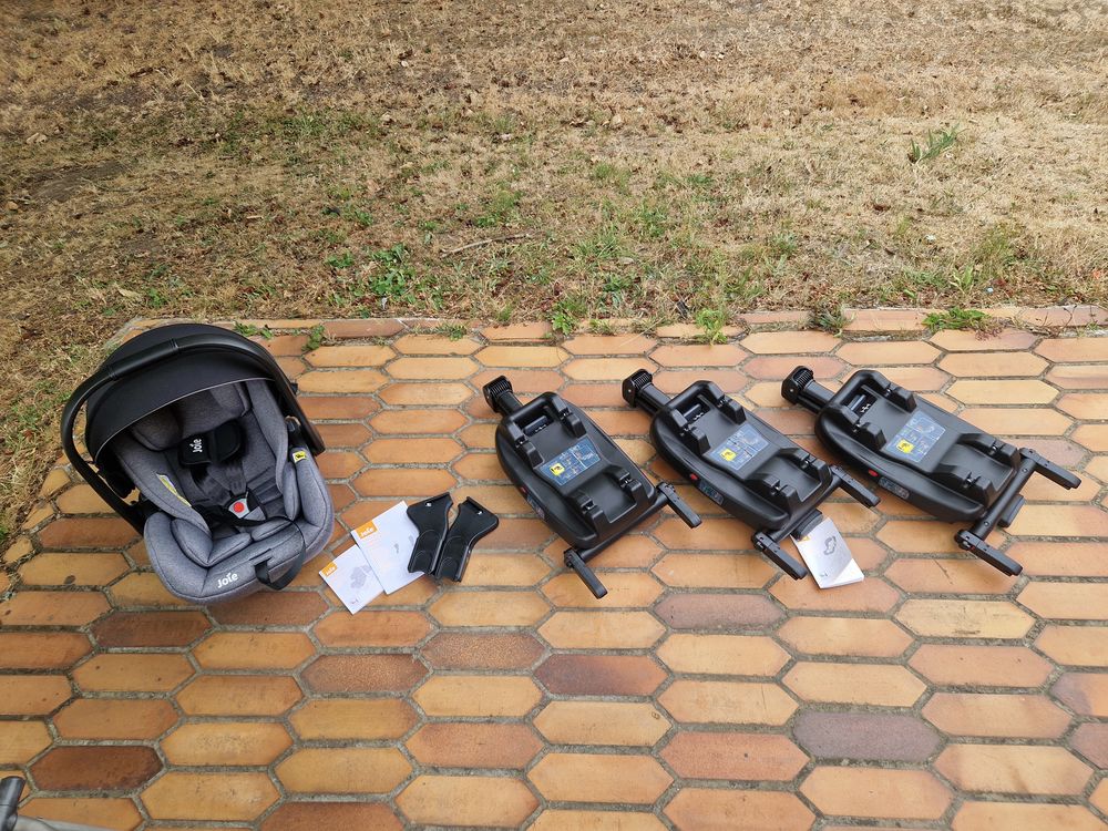 Si&egrave;ge auto b&eacute;b&eacute; Joie avec bases isofix Puériculture