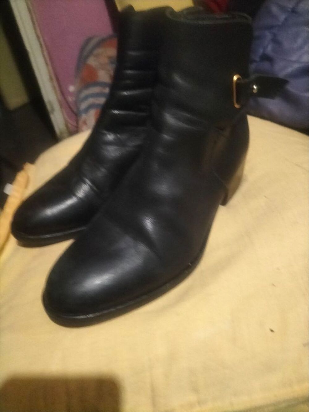 Boots cuir Minelli pointure 38 tr&egrave;s bon &eacute;tat Chaussures