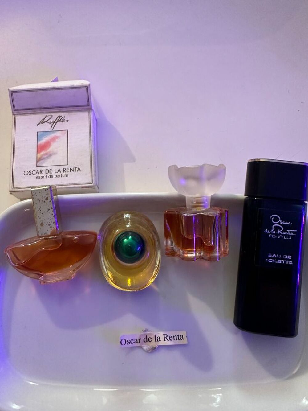 Lot de 100 miniatures de parfum de grandes marques 