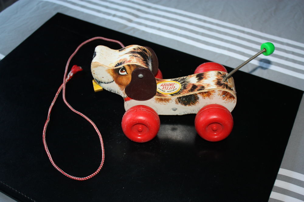 ChienAncien A Tirer EnBois LITTLE SNOOPY/FISHER PRICE R&eacute;f693 Jeux / jouets