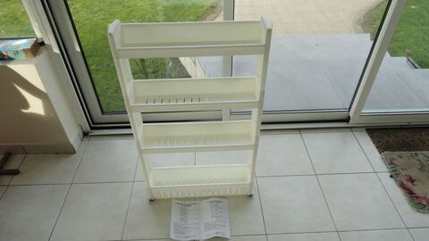 Etagres de rangement pour pices ou autres 12 Sabl-sur-Sarthe (72)