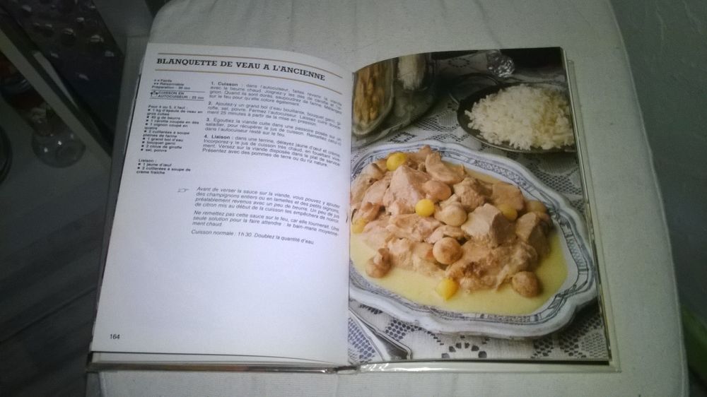 Livre La cuisine moderne
Fran&ccedil;oise Bernard
1983
Excellent Livres et BD