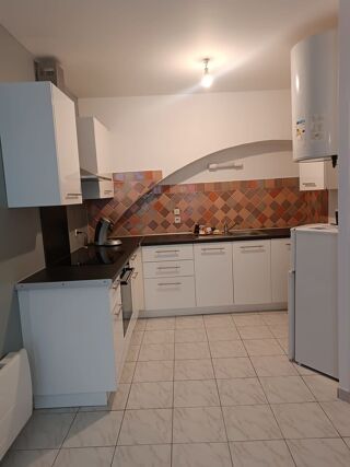  Appartement à louer 1 pièce 28 m² Metz
