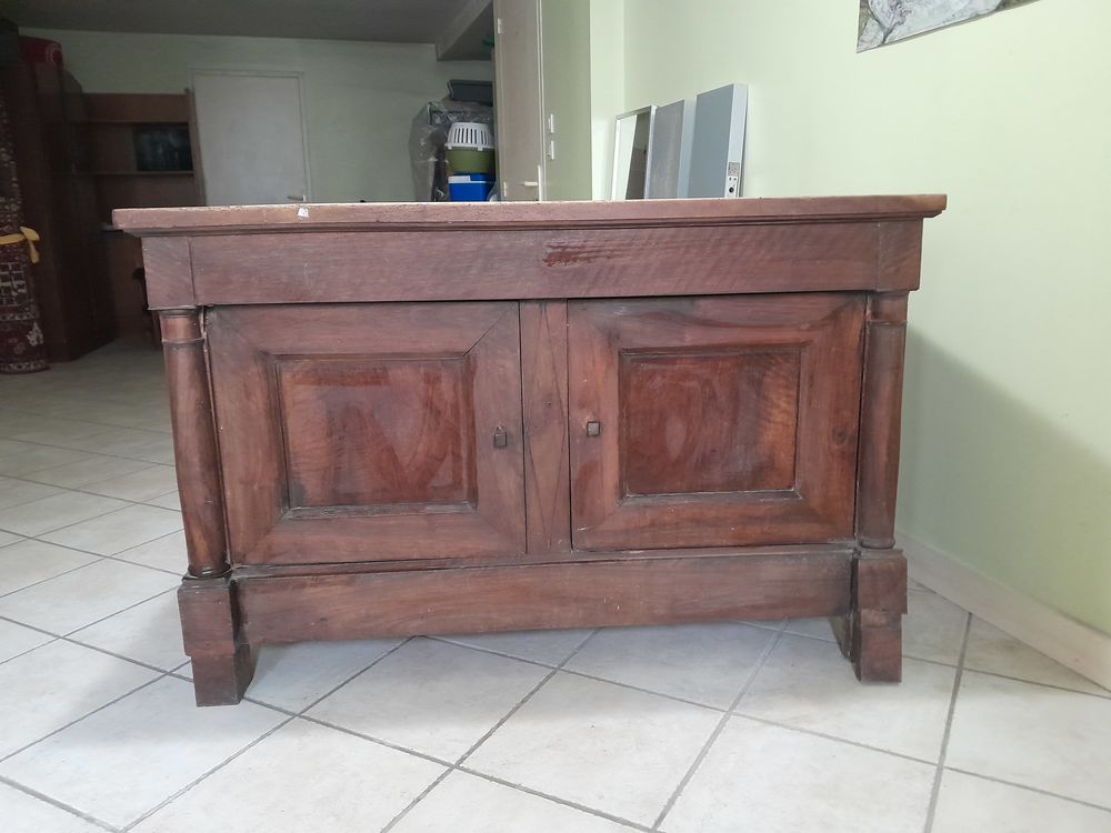 Buffet p&eacute;trin noyer Meubles