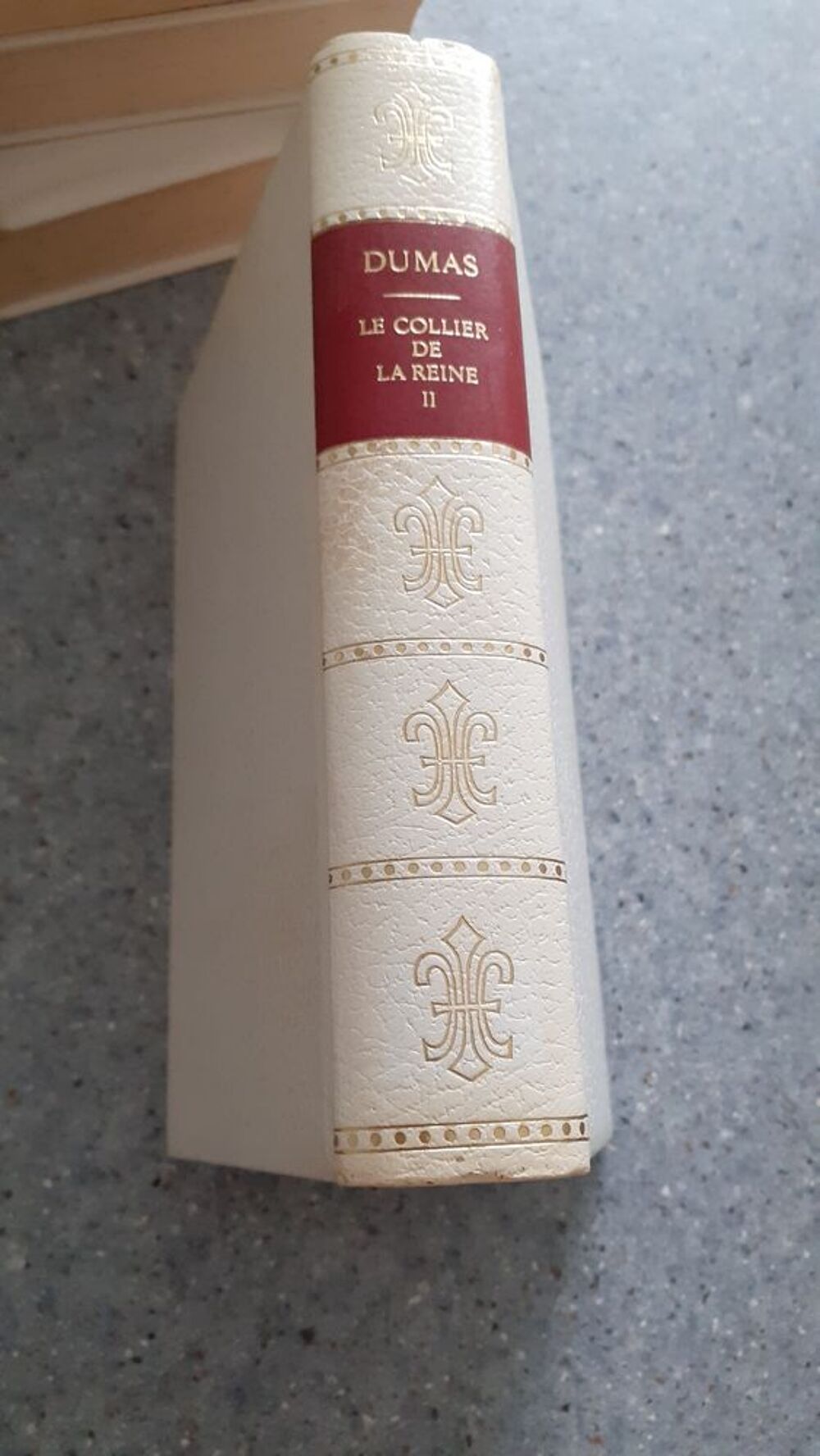 11 tomes "alexandre dumas"
Livres et BD