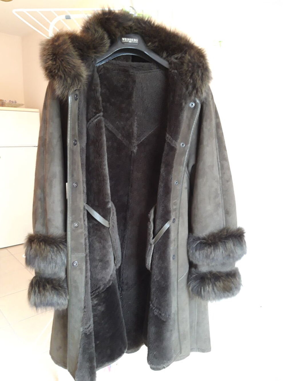 Manteau en Peau Lain&eacute;e et Renard vert V&eacute;ritable Vêtements