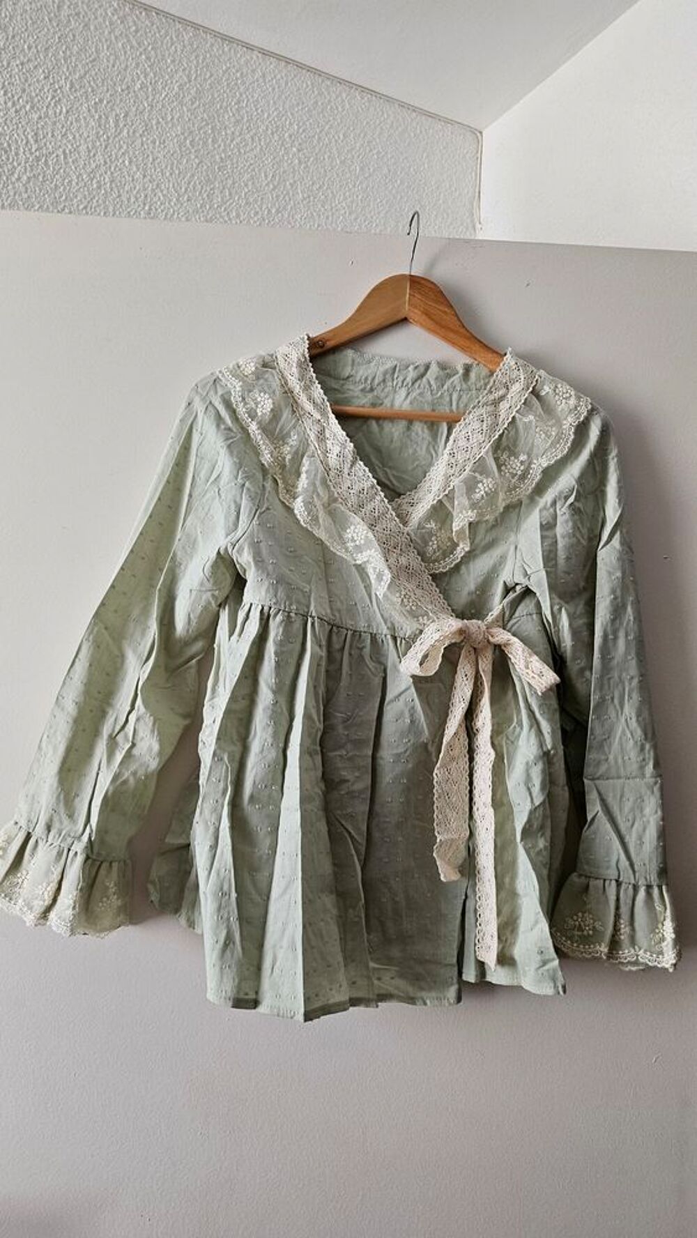 V&ecirc;tements dans l emballage Vtements