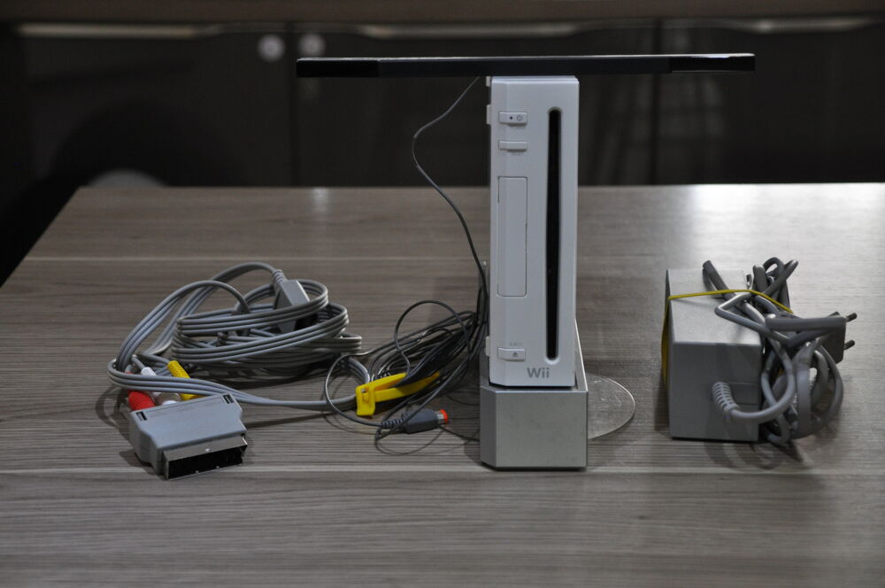 Console de jeu Nintendo Wii blanche Consoles et jeux vidos