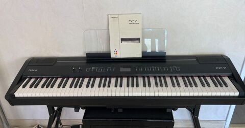 Piano Digital ROLAND FP 7 500 Cannes (06)