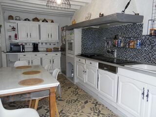  Propri�t�/ch�teau � vendre 9 pi�ces 226 m�