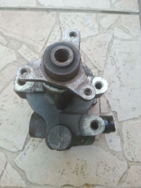 Pi&egrave;ces et &eacute;quipements Voiture Pi&egrave;ces et &eacute;quipements Voiture  occasion Montceaux-l&egrave;s-Provins 77151