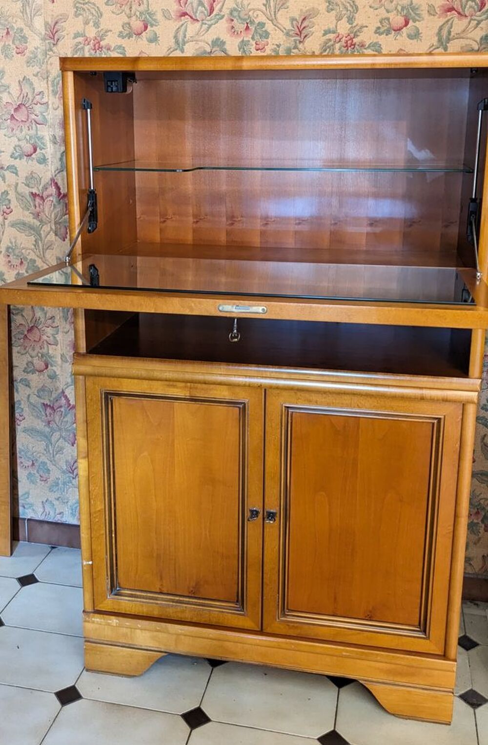 2 meubles : Bar/Vitrine Meubles