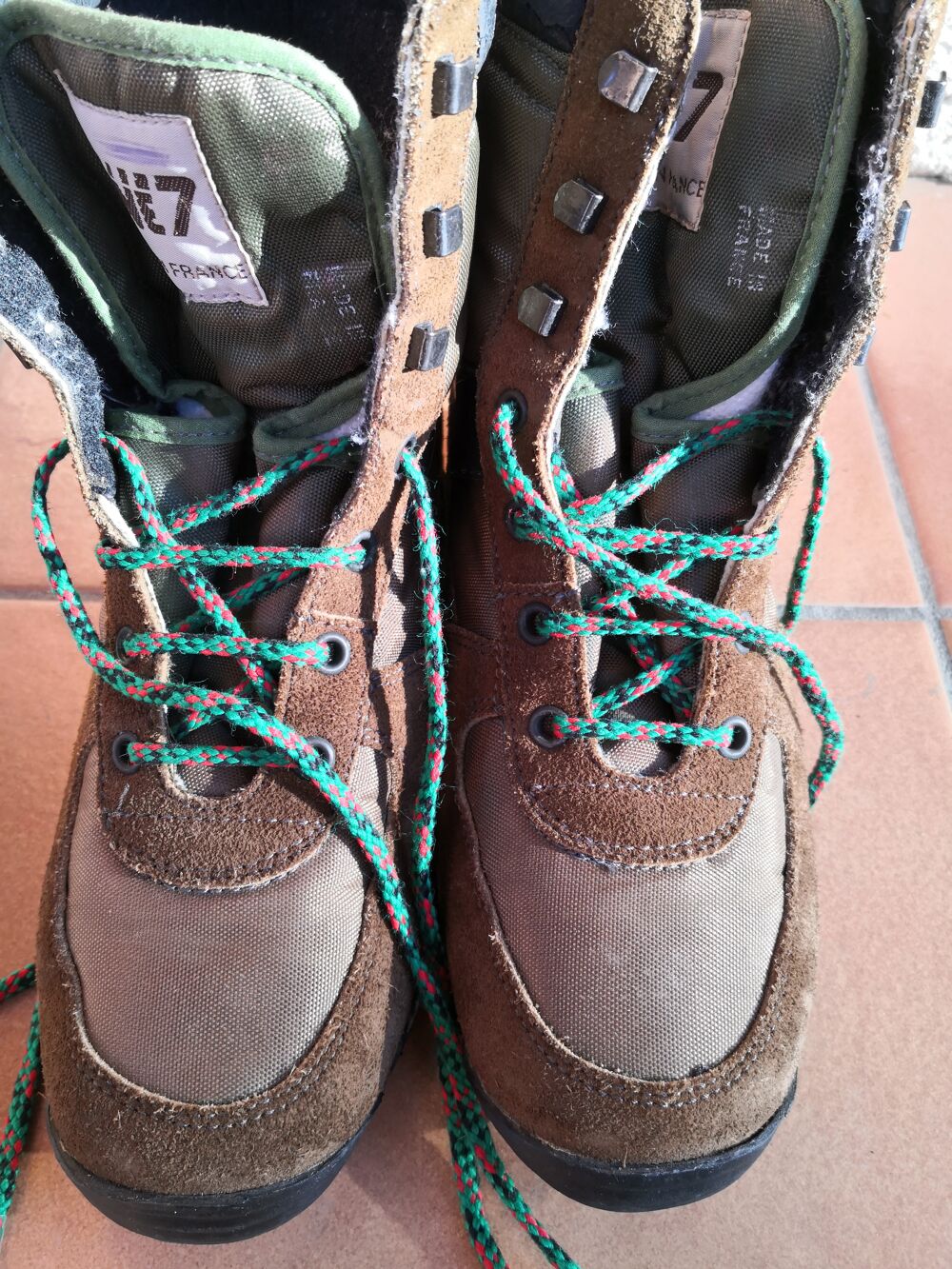 chaussures de randonn&eacute;e - excellent &eacute;tat - pointure 37 Chaussures