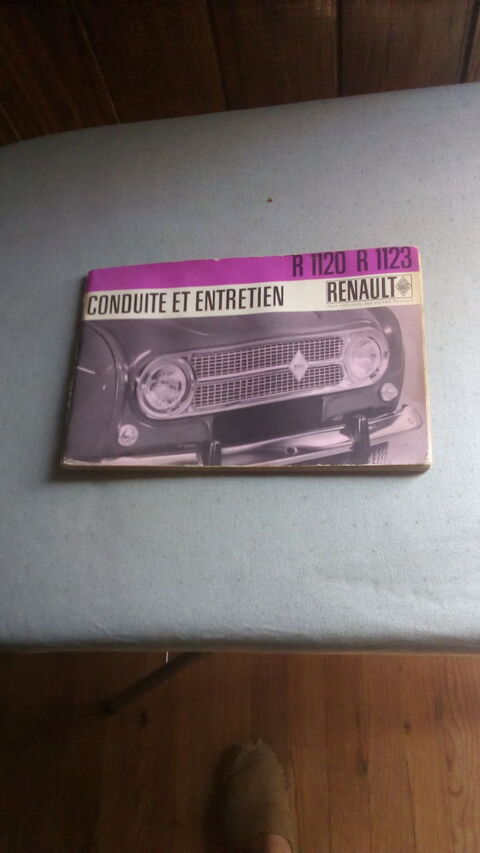 LIVRET D'ENTRETIEN RENAULT 4L 8 Baignes-Sainte-Radegonde (16)