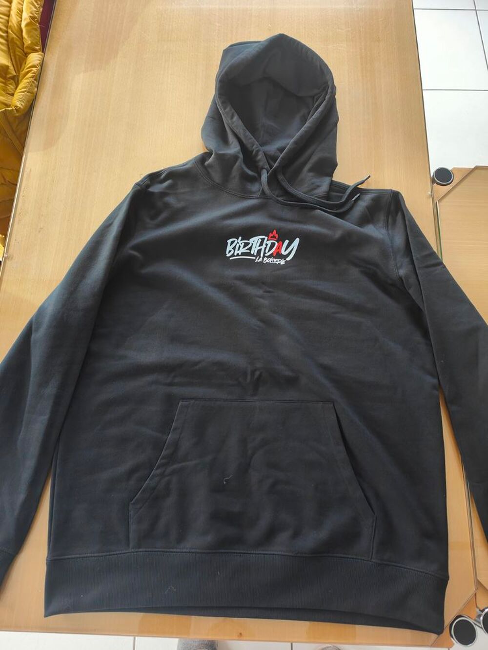 Sweat La Boiserie XL neuf Vêtements