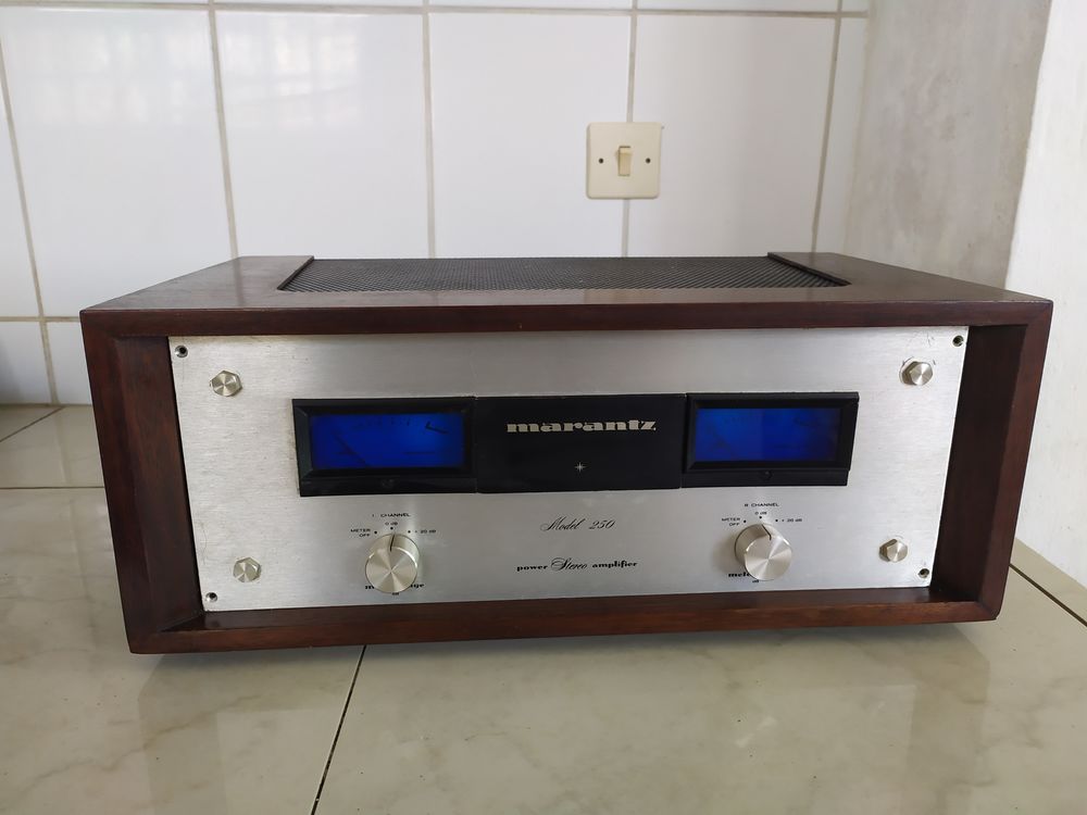 CAISSE EN BOIS V&Eacute;RITABLE MARANTZ WC-1 Audio et hifi