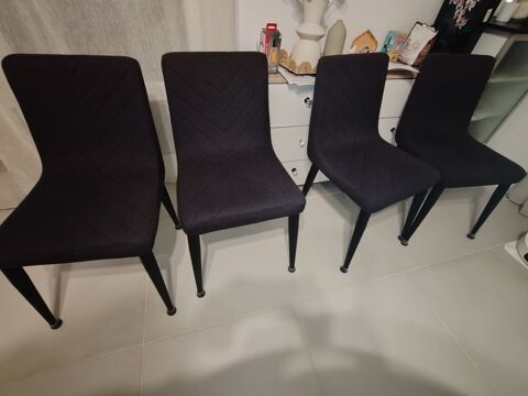 4 chaises 110 Saint-Germain-l�s-Corbeil (91)