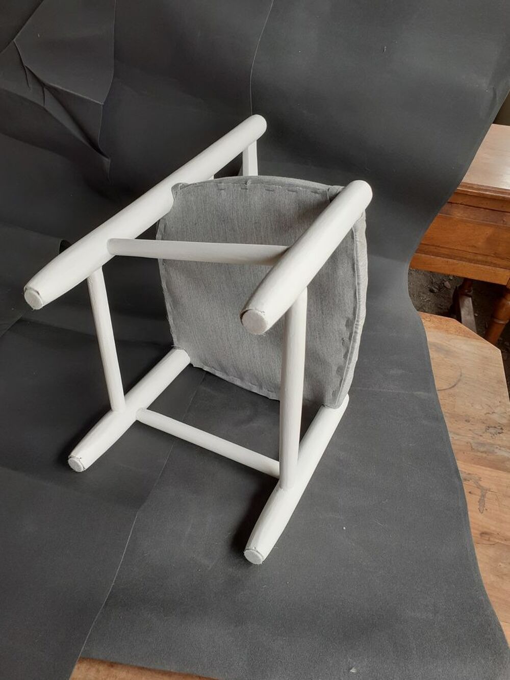 Petite chaise en bois relook&eacute; Meubles