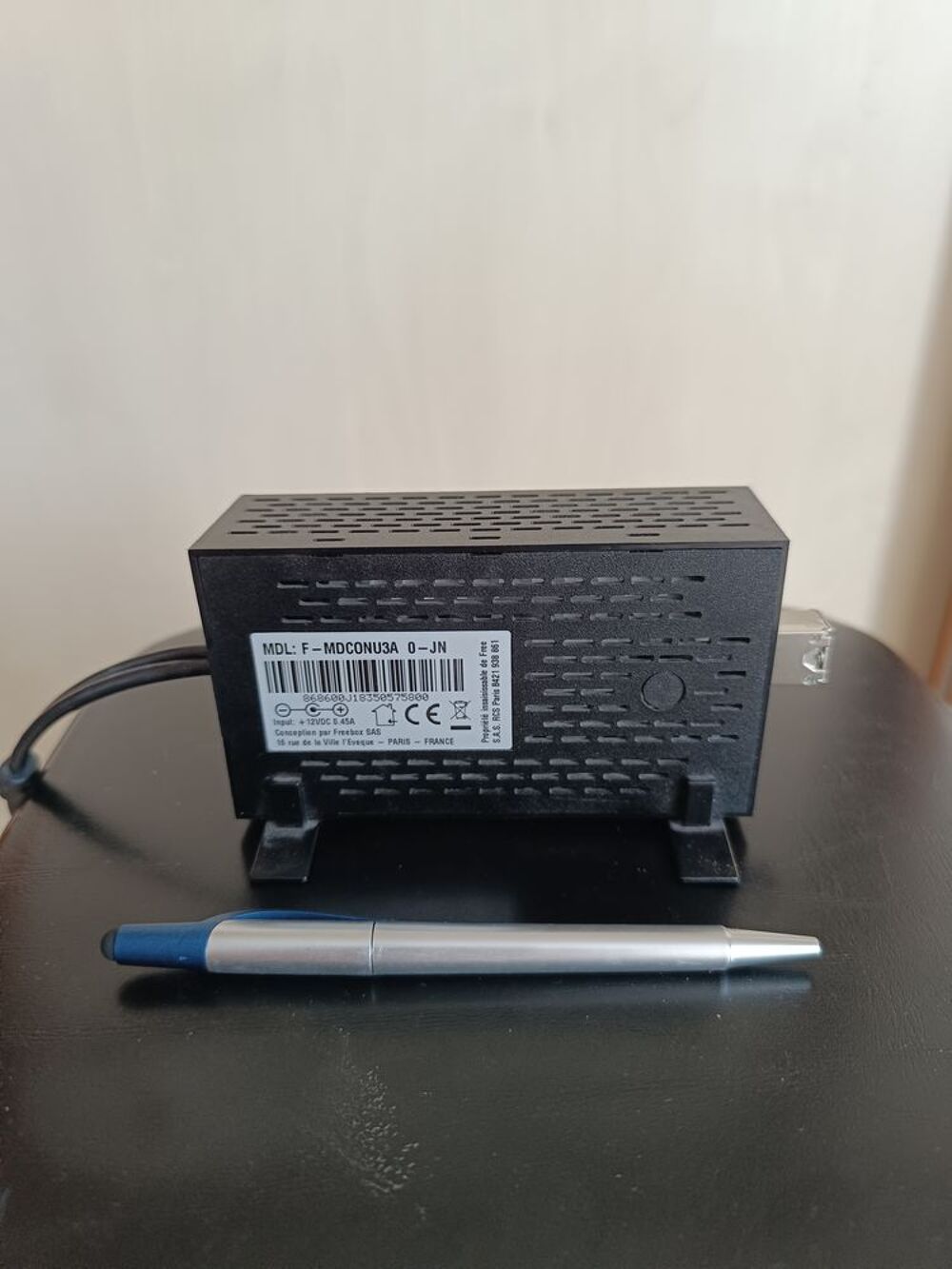 Bo&icirc;tier fibre Freebox (MDL F-MDCONU3A) ? tr&egrave;s bon &eacute;tat Photos/Video/TV