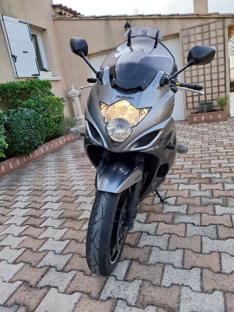 Moto SUZUKI 2010 occasion Le Thor 84250