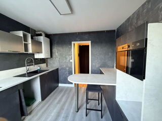  Appartement � louer 4 pi�ces 84 m�