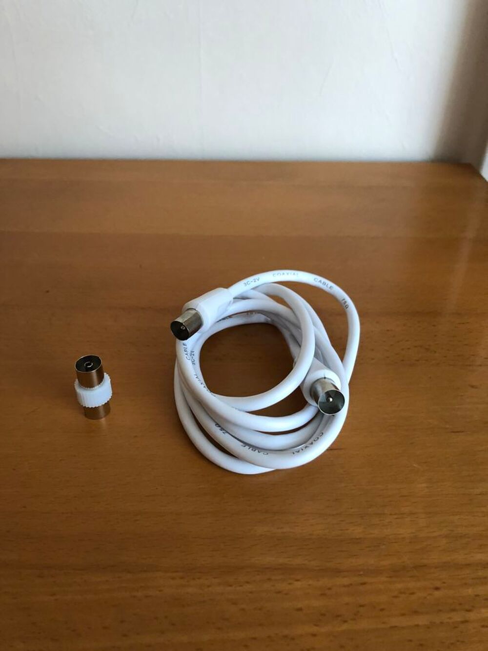 CABLE ANTENNE + ADAPTATEUR NEUFS Photos/Video/TV