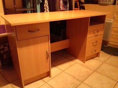 Bureau 4 tiroirs 40 Nervieux (42)