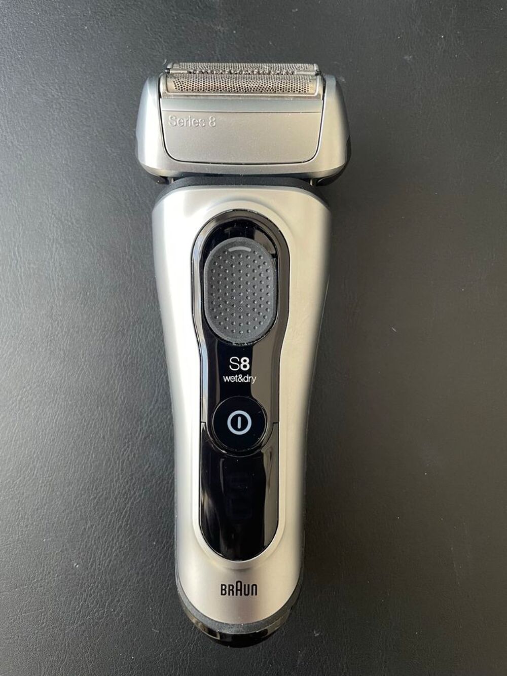 Rasoir BRAUN S&eacute;rie 8 mod. 8517S &eacute;tat neuf garantie 2027 Electroménager