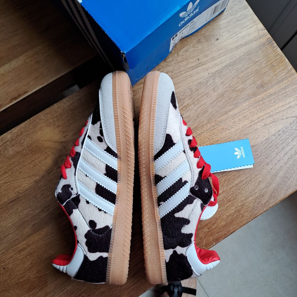 Tr&egrave;s beaux baskets adidas SAMBA OG T 38 Chaussures