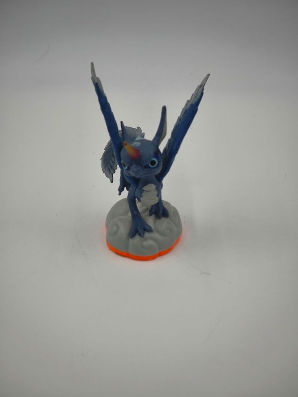 Figurine Skylanders Giants Whirlwind (Model 84510888) Consoles et jeux vidéos