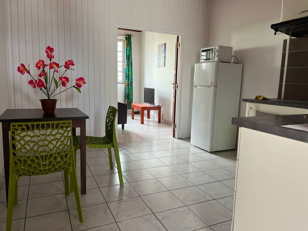Location Appartement appartement T2, centre-ville de Sainte-Marie Sainte-marie