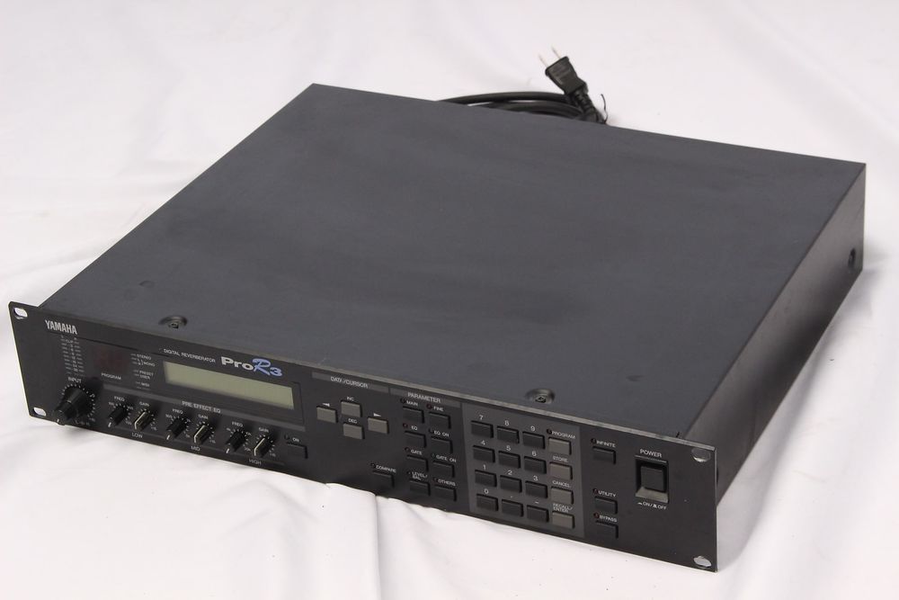 Reverb PRO R 3 Yamaha Audio et hifi