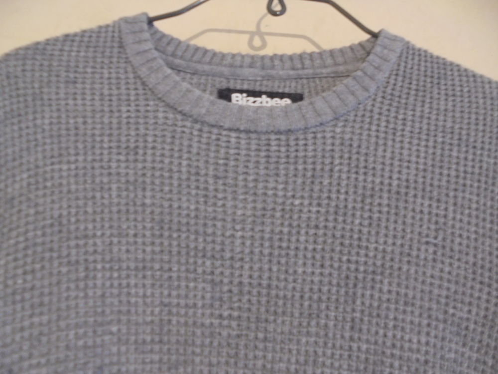Pull uni gaufr&eacute; Bizzbee (93) Vêtements