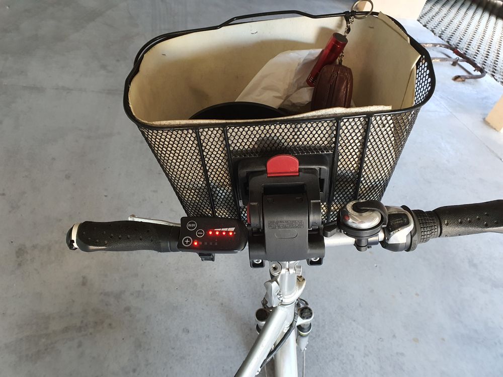 Velo pliant &eacute;lectrique bon &eacute;tat Vélos