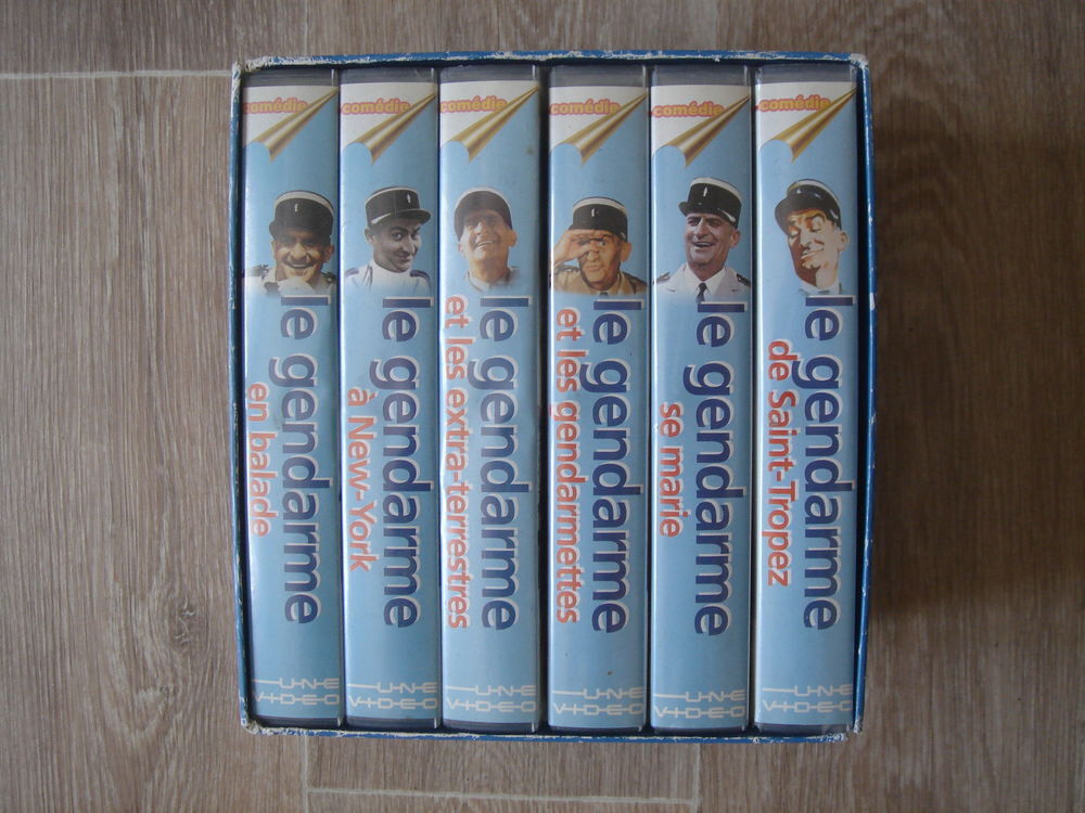 LOT ENVIRON 80 VHS DVD et blu-ray