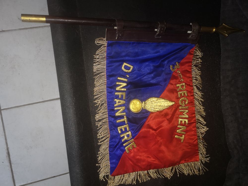 Fanion de commandement Militaire Rouge de la 2&egrave;me Cie 3e RI 