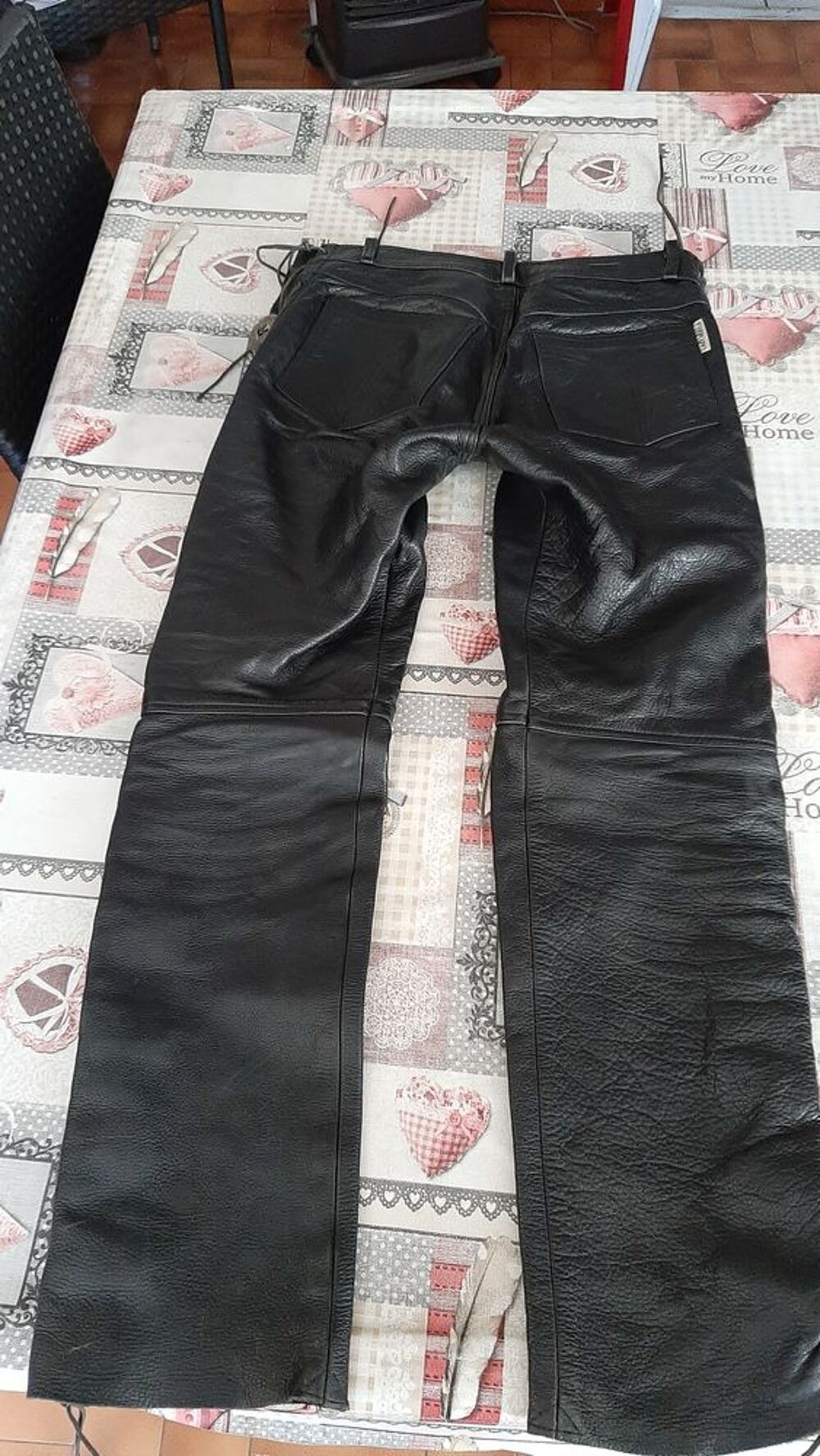 pantalon byker cuir , conchas et lacets cuir Vêtements
