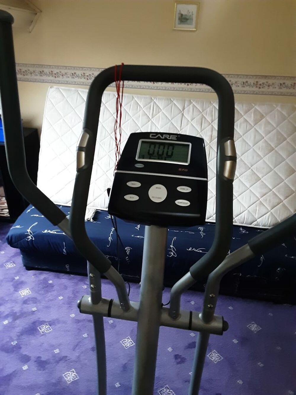 un v&eacute;lo elliptique Sports