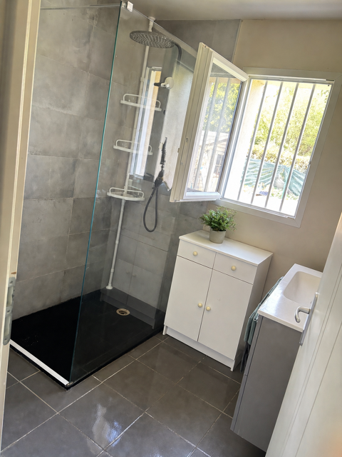   Maison r�cente plain-pied 4 chambres ? proche mer
Maison - 5 pi�ce(s) - 90 m�