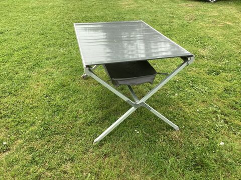 Table pliante 50 Charentilly (37)